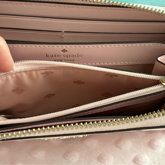 Kate Spade Continental zip around wallet EUC - Picture 4 of 7